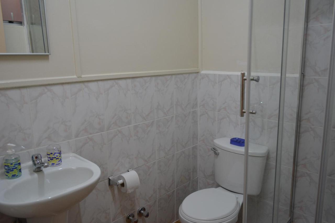 Hostal Aventura Austral Punta Arenas Exterior photo